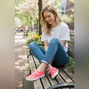 Keds Pink Sneakers Classic Style Size 7 New in box